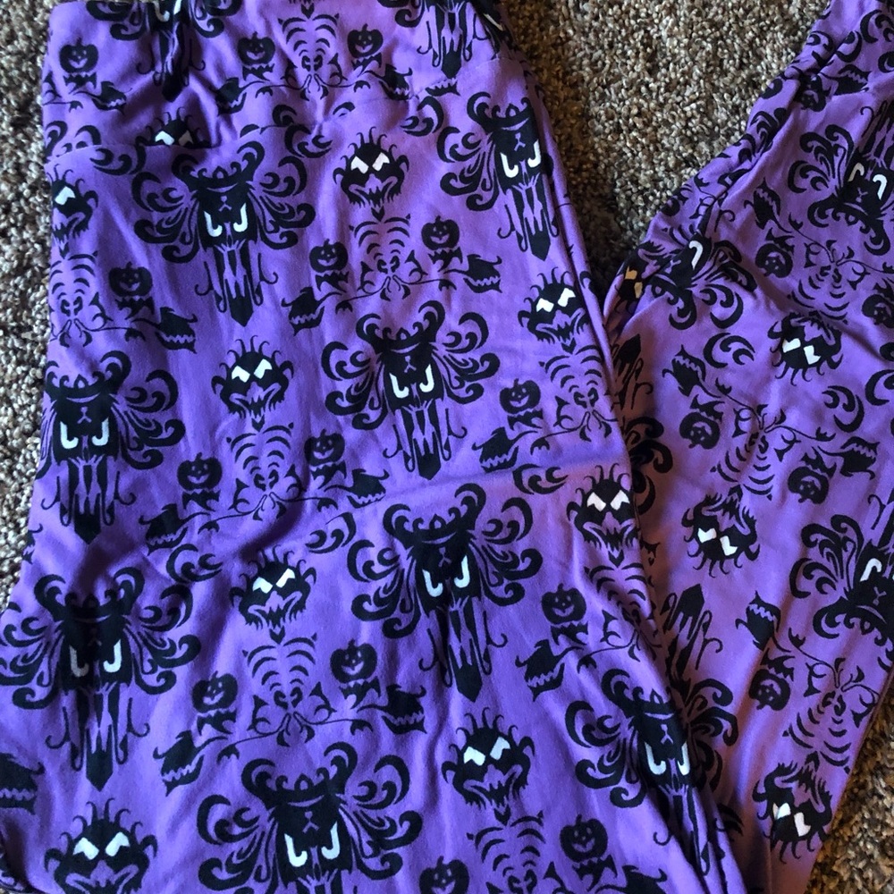 Haunted Mansion print leggings